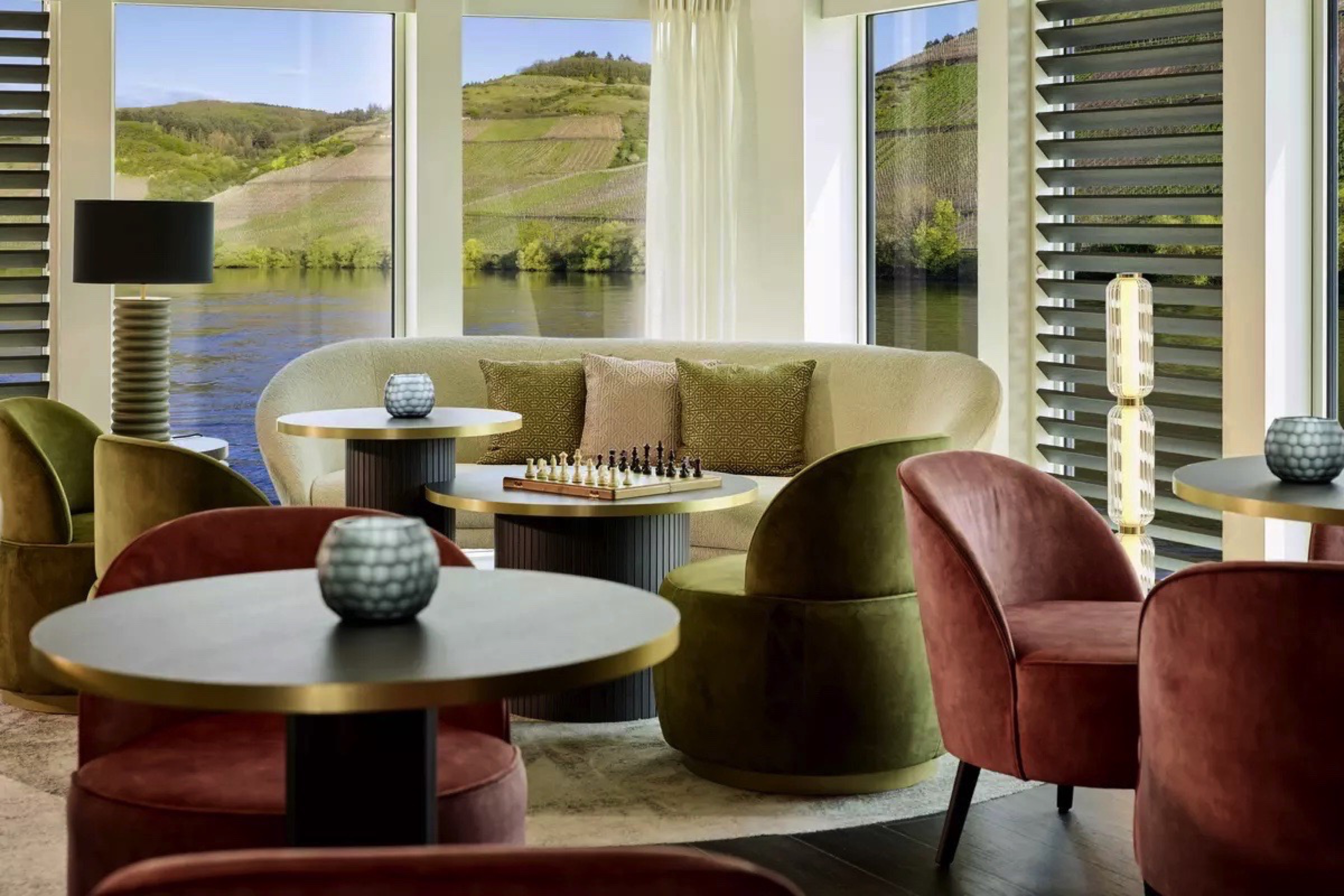 Amadeus River Cruises, Amadeus Amara, Amadeus Club.jpg